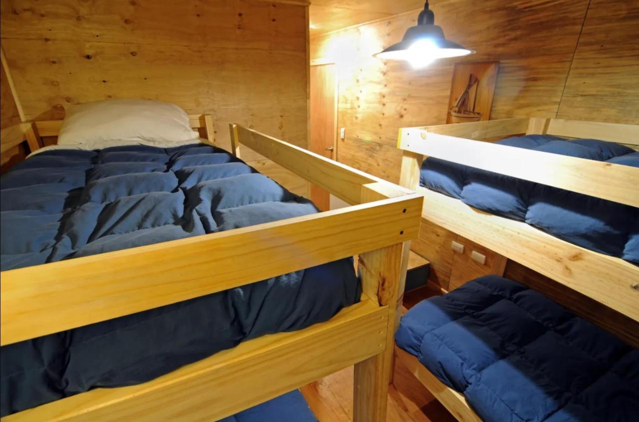 Hostal Palafito Waiwen 卡斯特鲁 外观 照片