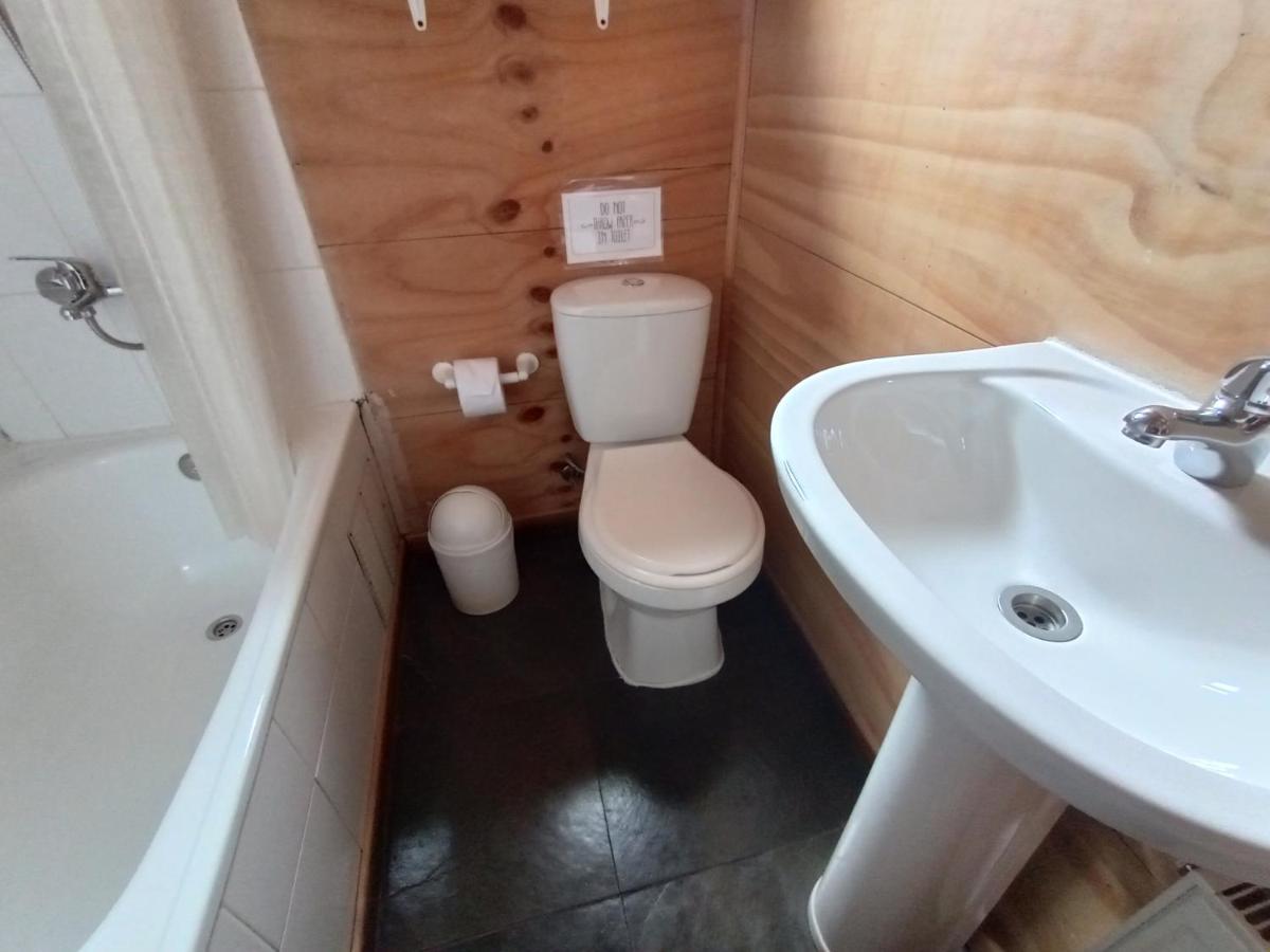 Hostal Palafito Waiwen 卡斯特鲁 外观 照片