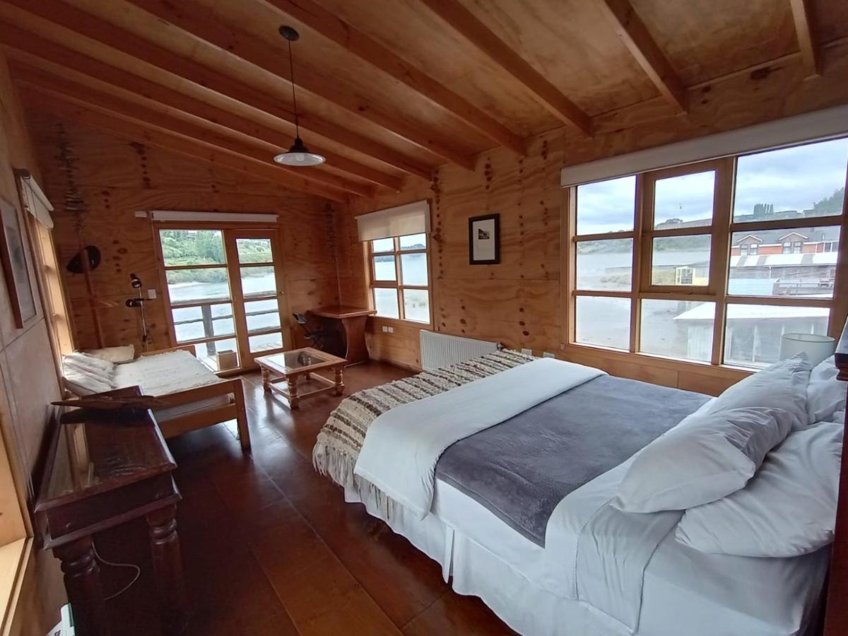 Hostal Palafito Waiwen 卡斯特鲁 外观 照片