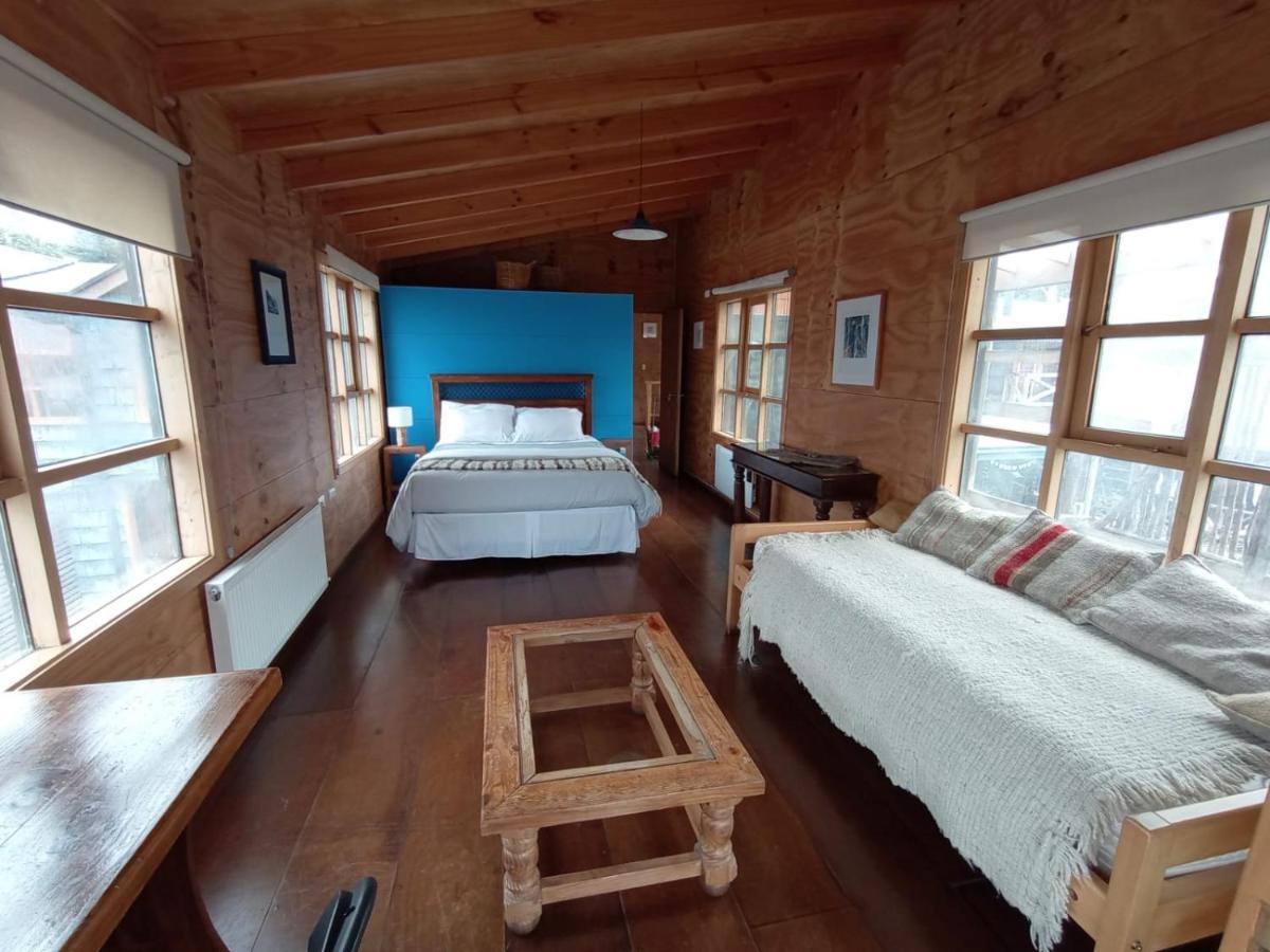 Hostal Palafito Waiwen 卡斯特鲁 外观 照片